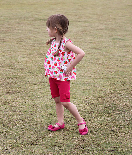 Bow Tie Leggings Knee Shorts PDF Sewing Pattern – Photo by Jessica Vert
