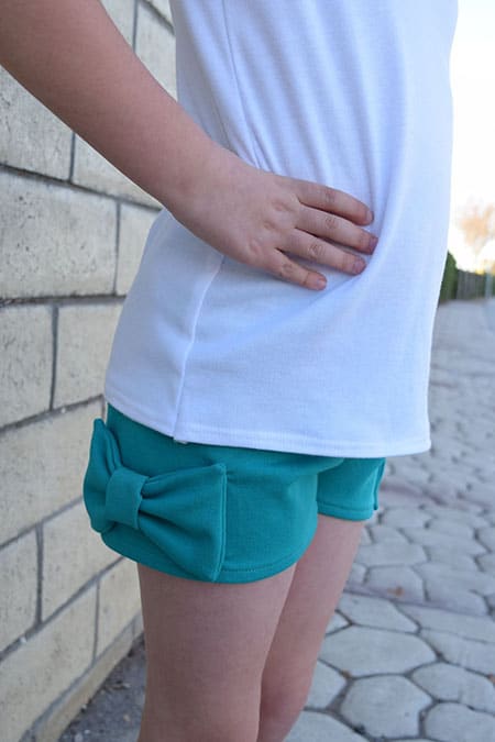 Bow Tie Leggings Mini Shorts PDF Sewing Pattern – Photo by Ashley Lundin‎